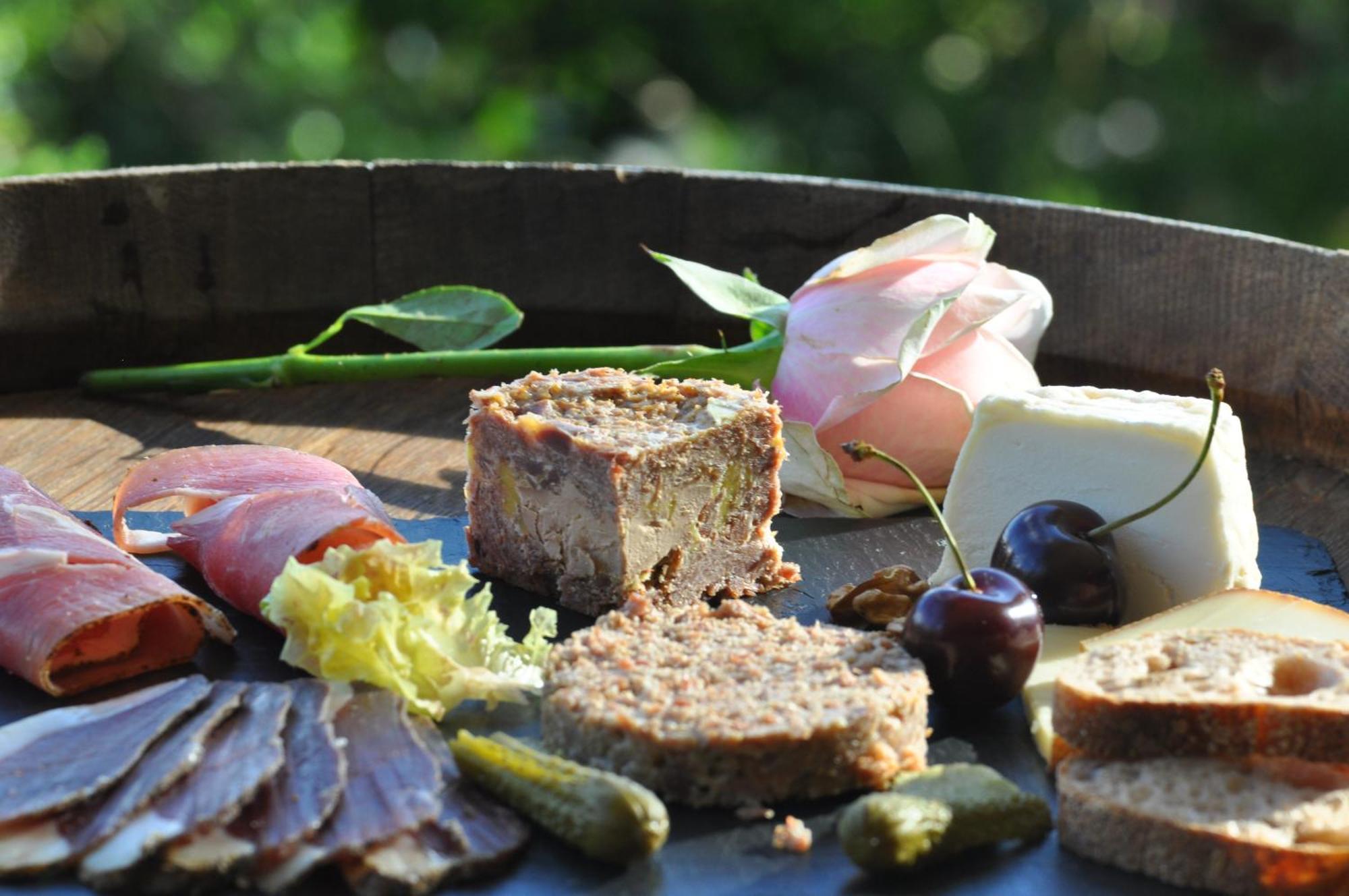 Le Lion D'Or En Perigord Bed & Breakfast Mauzac-et-Grand-Castang Bagian luar foto