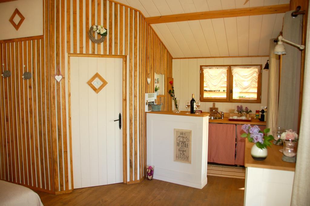 Le Lion D'Or En Perigord Bed & Breakfast Mauzac-et-Grand-Castang Bagian luar foto